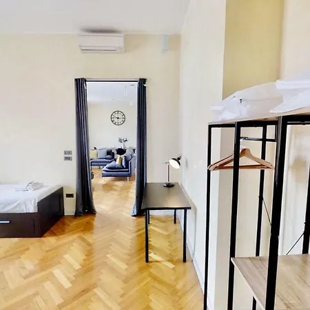 Triestevillas A/c Huge Central & Brand New - 5br Trieste