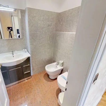 Triestevillas A/c Huge Central & Brand New - 5br * Trieste