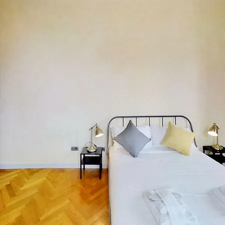 Triestevillas A/c Huge Central & Brand New - 5br Trieste