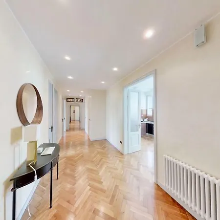 Triestevillas A/c Huge Central & Brand New - 5br Appartement *